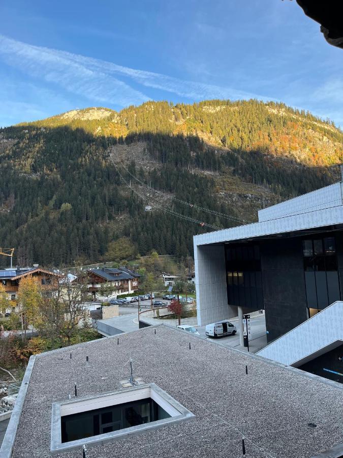 Center Rooms & Apartments Mayrhofen Eksteriør billede